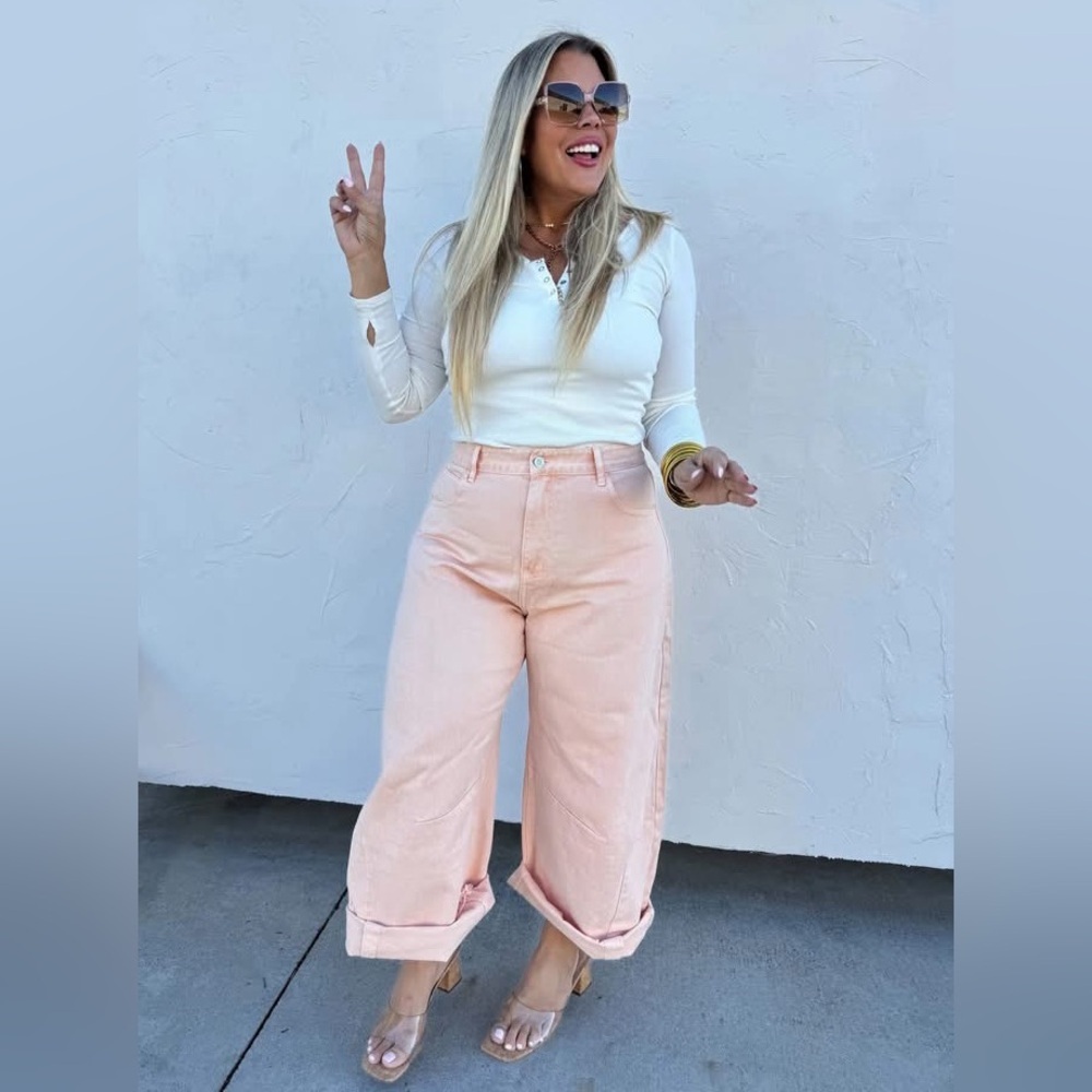 Women's Peach Barrel Jeans - Picture 5 of 5